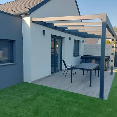 Semesterbostad Breeze Jacuzzi House