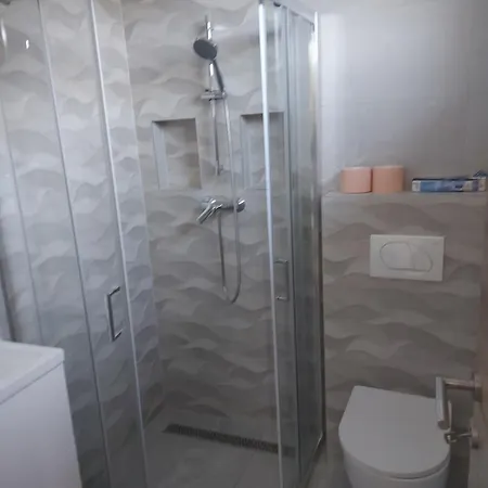 Breeze Jacuzzi House * 希欧福克